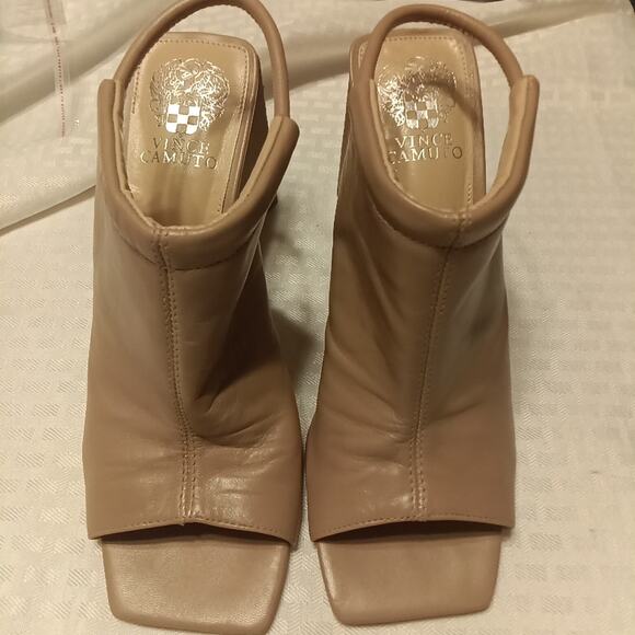 Vince Camuto Avangila Women's Leather Peep-Toe Heels Slingback Size 8 Brown - Picture 1 of 9